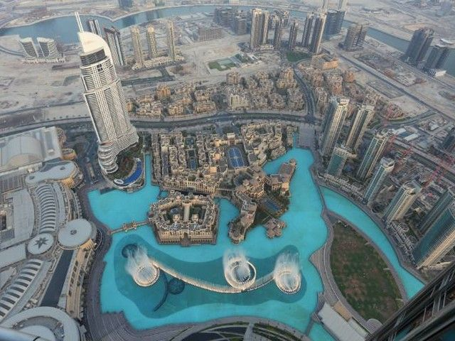 <span>اليوم الرابع</span> جولة برج خليفة في دبي